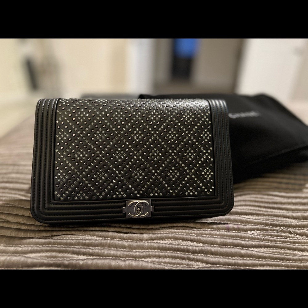 Limited Edition O Mini Chanel Bag Veau